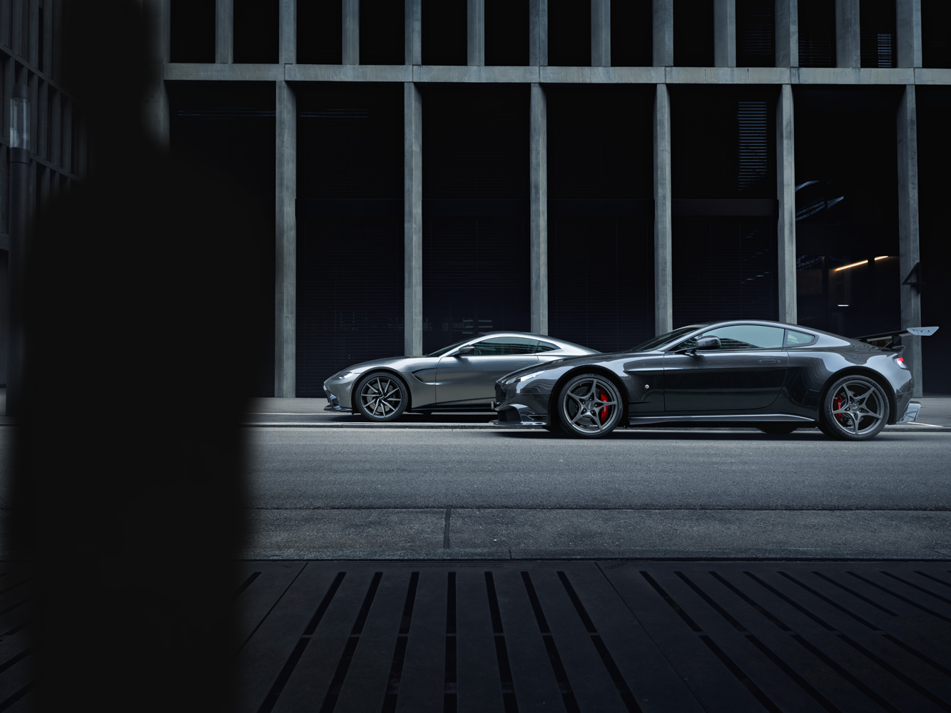 Aston Martin Vantage V8 and V8 GT8