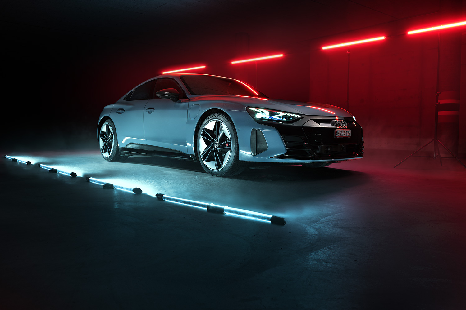 Neonlights meet Audi RS e-tron GT