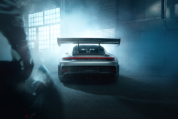 Eine verlassene Lagerhalle f&uuml;r das Porsche 911 GT3 RS Fotoshooting