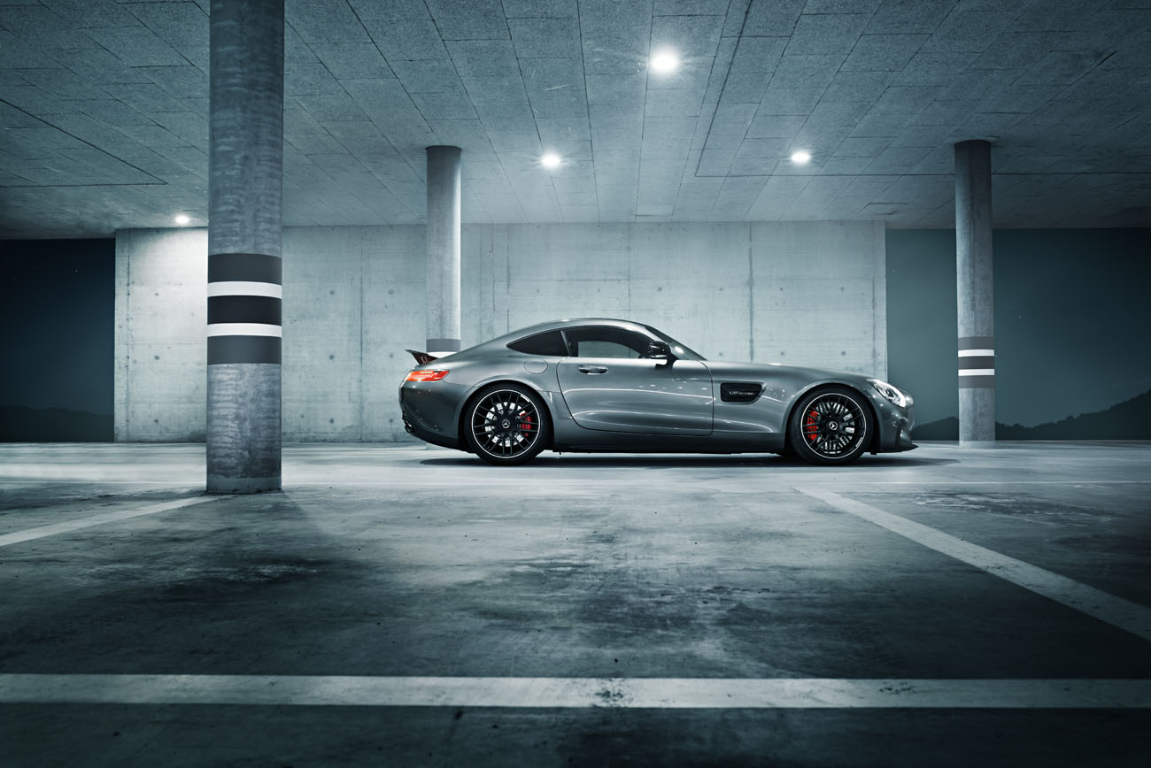 Seitenansicht des Mercedes AMG GT S mit Heckflügel