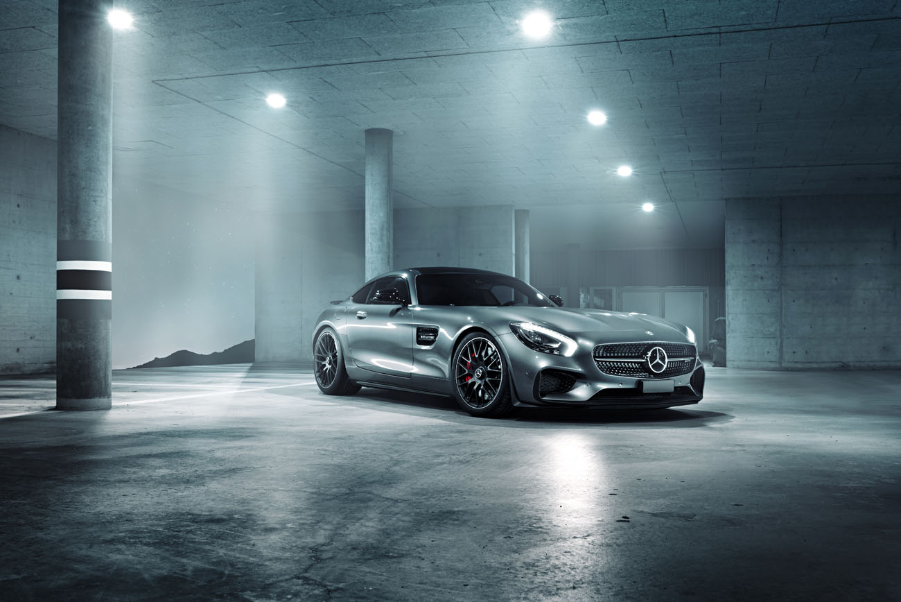 Mercedes AMG GTS in der Dreiviertelansicht von vorne mit dem Sigma 35mm 1.4 Art fotografiert.