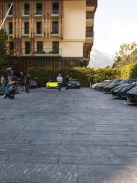 Der Supercar Owners Circle besammelt sich beim the Chedi Andermatt