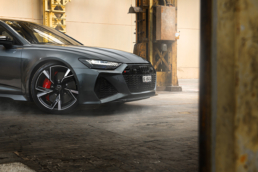 22 Zoll Felgen sorgen beim Audi RS6 C8 f&uuml;r einen ansehnlichen Auftritt.