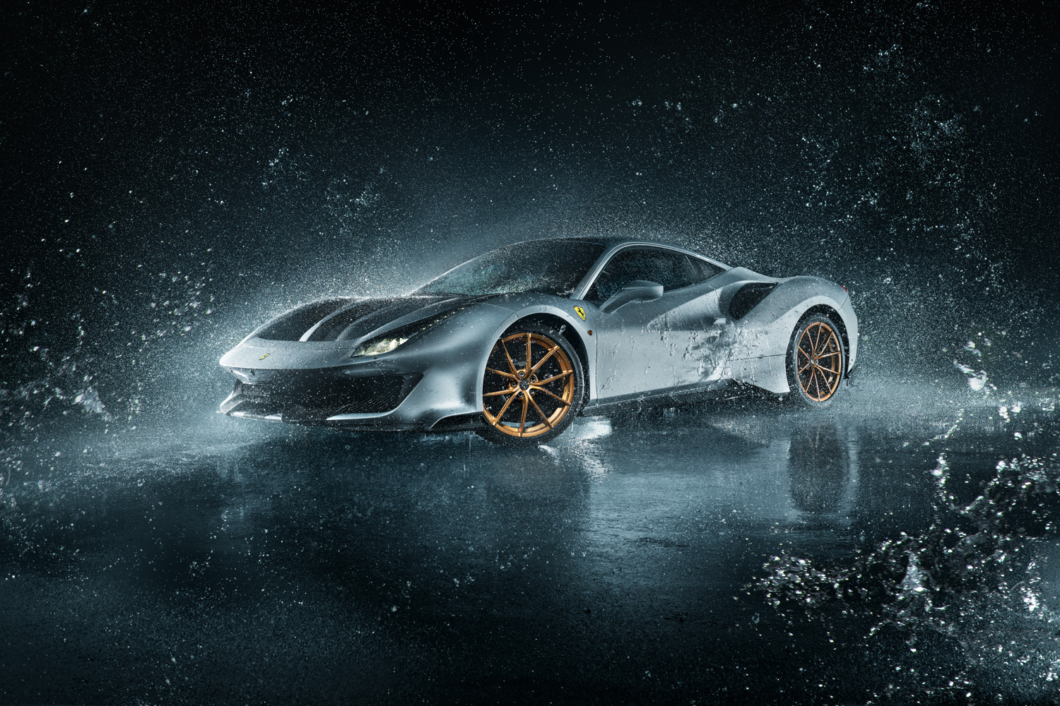 Auto fotografieren bei Nacht sorgt für Spannung.