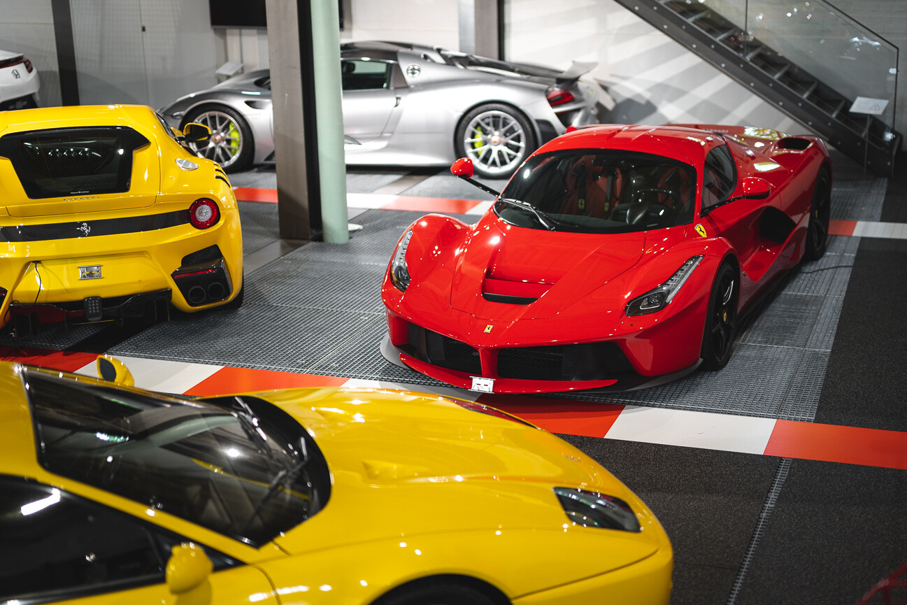 Die Autobau Erlebniswelt bietet ein Automuseum mit unterschiedlichsten Schmuckstücken.