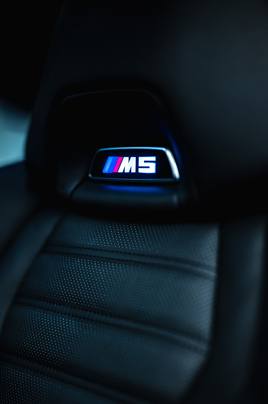 BMW M5 Kopfstütze