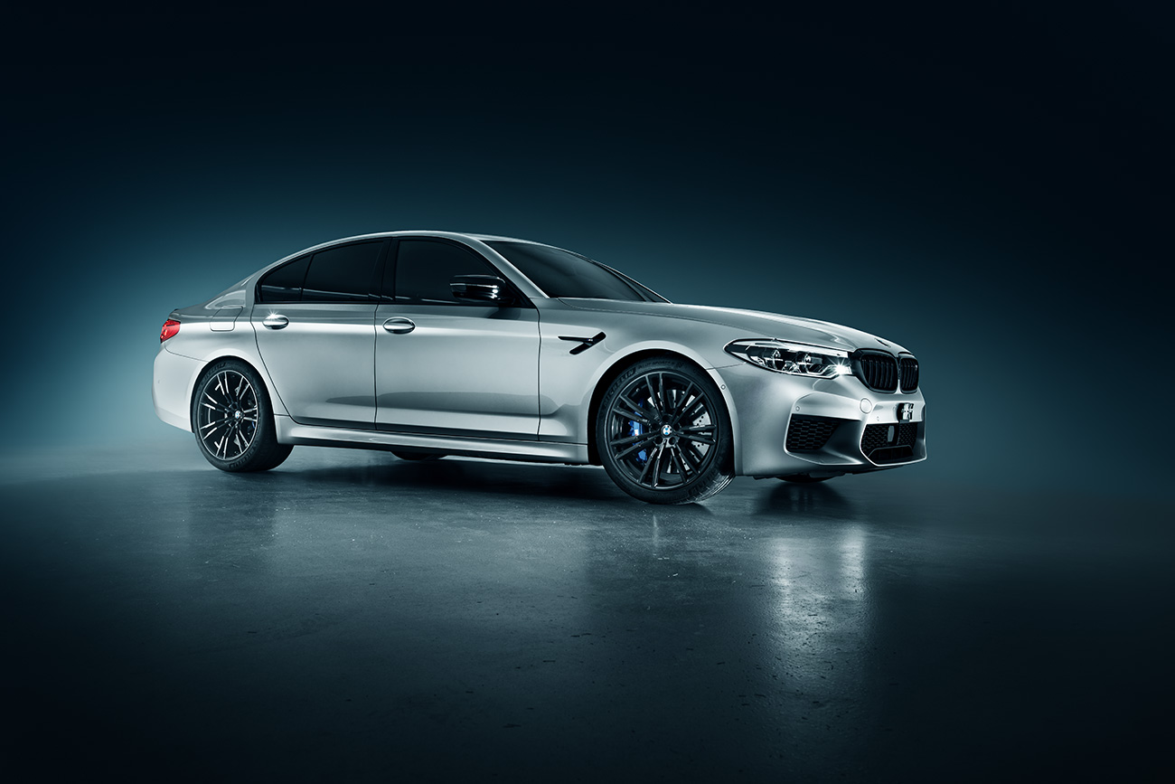 BMW M5 Competition silber