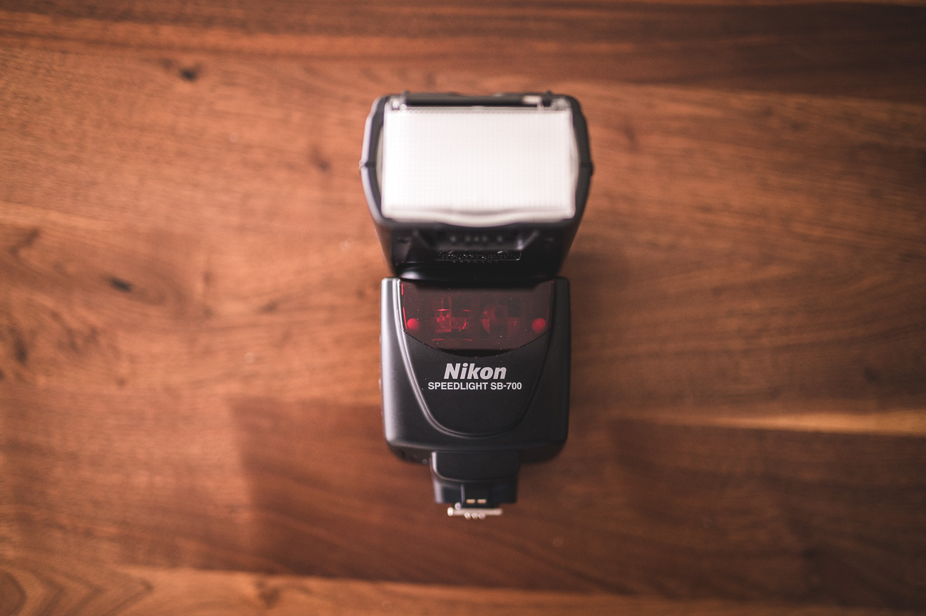 Der Aufsteckblitz Nikon SB-700