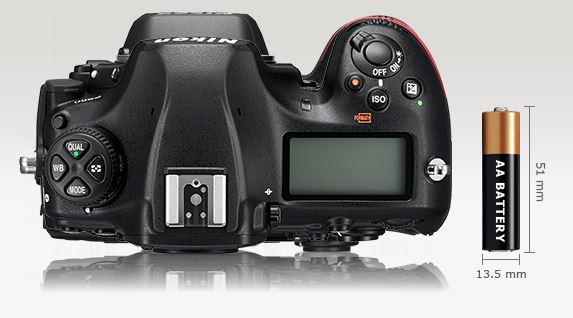 D850 hat den tieferen Kameragriff als die D800
