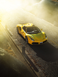 Die Fotoshooting Uhrzeit ist wichtig. Bei Sonnenaufgang lassen sich auch Autos hervorragend fotografieren.