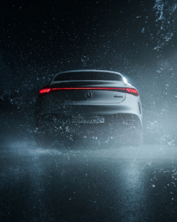 Das Heck des Mercedes EQS. Portraitiert von Autofotograf phPics.