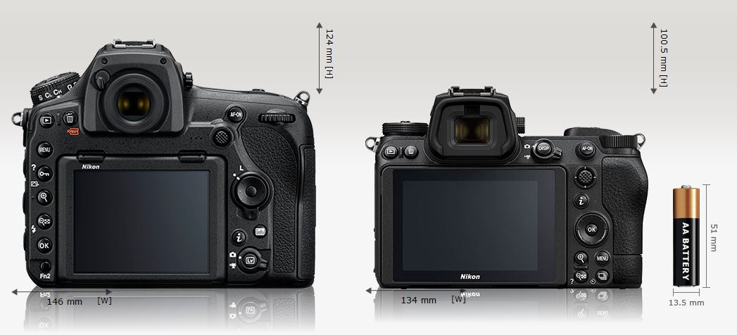 Rückansicht der Nikon D850 im Vergleich zur Z7 II.
