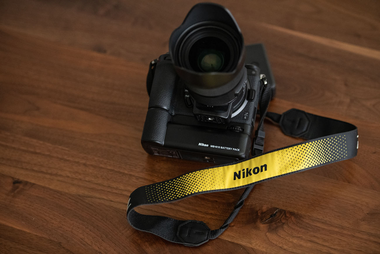 Nikon MB-N10 Battery Pack an der Z6